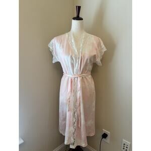 Donna Richard For Gillian & O’Maly Vintage Baby Pink House Coat Lace petite